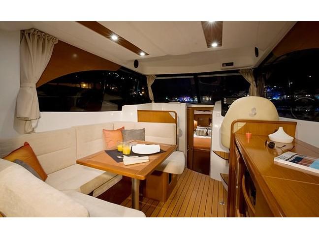 Book yachts online - motorboat - Antares 32 Fly - Katalina - rent