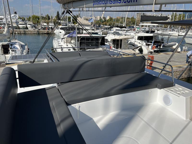 Book yachts online - catamaran - Bali 4.4 - Emmelia - rent