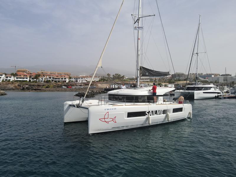 Book yachts online - catamaran - Lagoon 40 - Eskimo  - rent