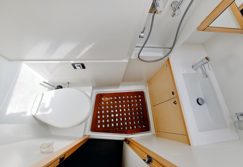 Book yachts online - catamaran - Lagoon 52F - Neptuno  - rent