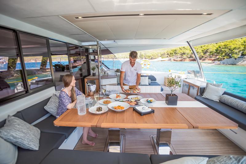 Book yachts online - powercatamaran - Fountaine Pajot Power 67 - nessun nome - rent