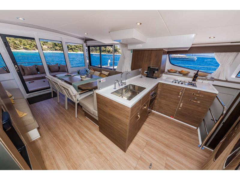 Book yachts online - catamaran - Bali 4.6 - Margeo XVIII (A/C, Generator, Water Maker, dishwasher) - rent