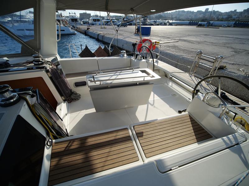 Book yachts online - sailboat - Oceanis 45 - Bella - rent