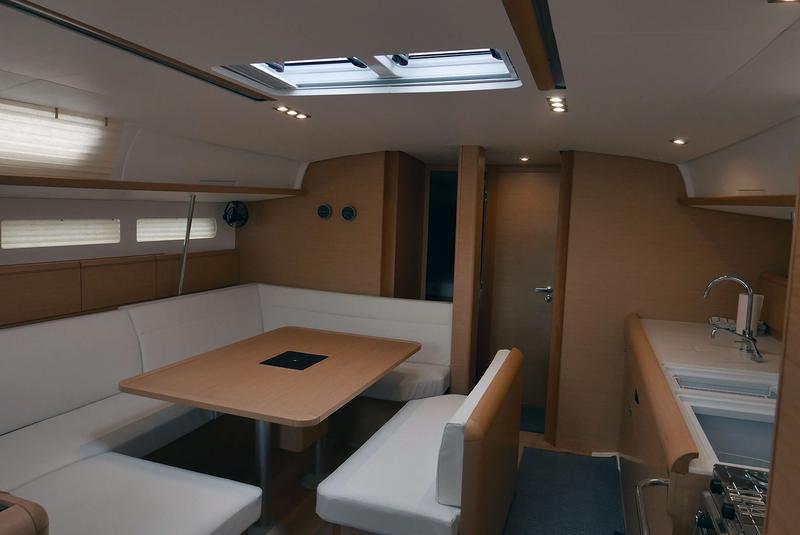 Book yachts online - sailboat - Sun Odyssey 519 - Impavida - rent