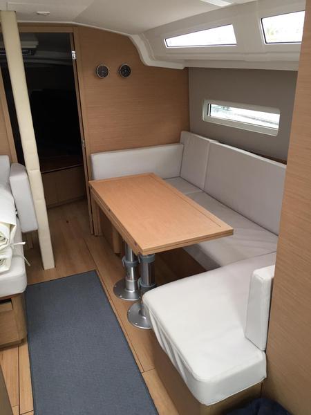 Book yachts online - sailboat - Sun Odyssey 410 - Intrepida - rent