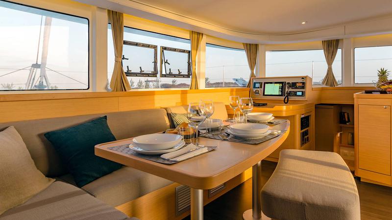 Book yachts online - catamaran - Lagoon 42 - Lagoon 42 (2018) - rent
