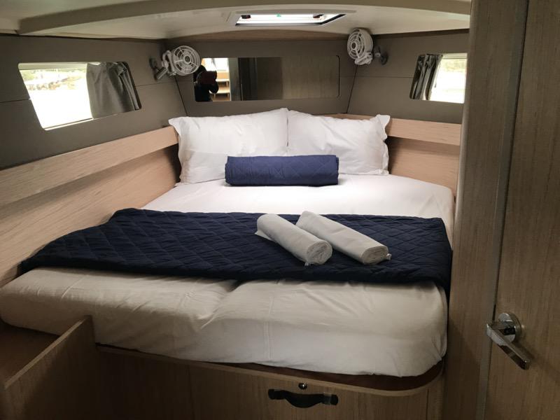 Book yachts online - sailboat - Oceanis 41.1 - Perseus - rent