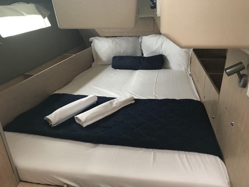 Book yachts online - sailboat - Oceanis 41.1 - Perseus - rent