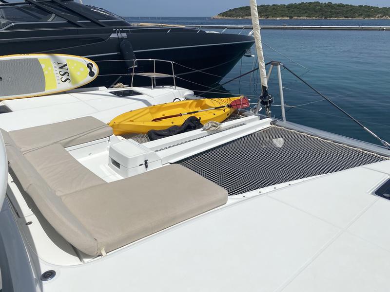 Book yachts online - catamaran - Lagoon 46 - Blue Alma (A/C, WM, Generator, Inverter 12/220V) - rent