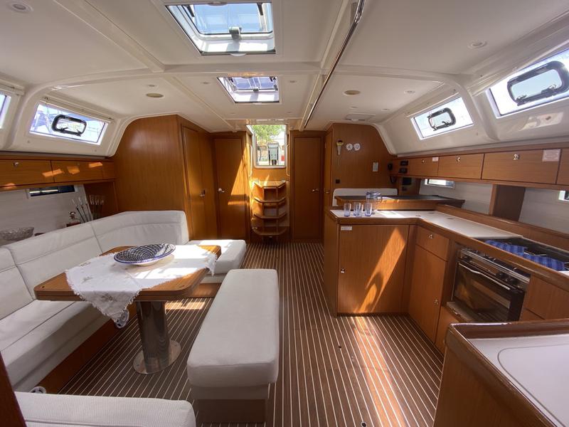 Book yachts online - sailboat - Bavaria Cruiser 51 - Rutilicus - rent