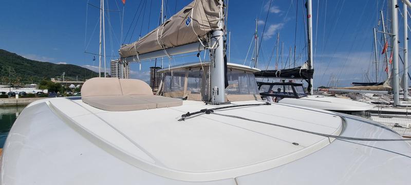 Book yachts online - catamaran - Lagoon 42 - Gamma Leonis - rent