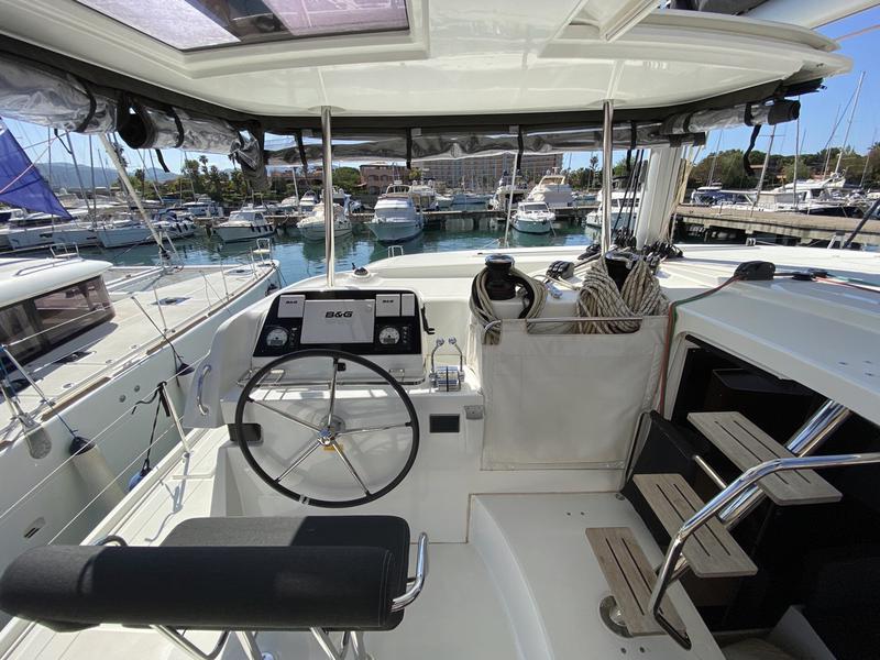Book yachts online - catamaran - Lagoon 42 - Blue Eyes (WM, Inverter, Fans) - rent