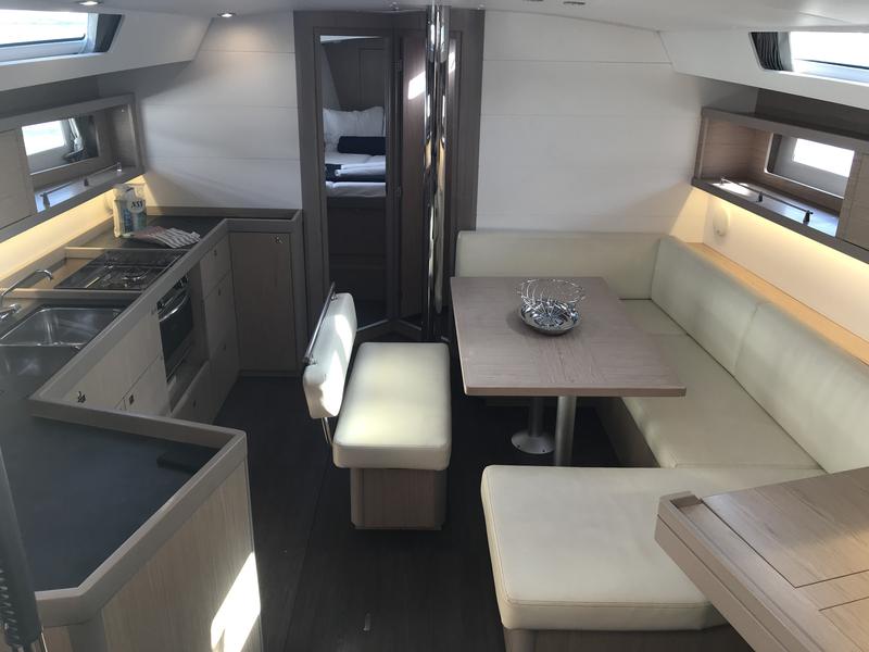 Book yachts online - sailboat - Oceanis 45 - Alfa Centauri I - rent