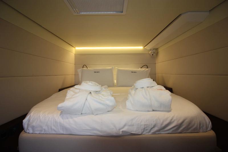 Book yachts online - catamaran - Lagoon 620 (10+3) - The Sun (TOR) (5 cab + 3 crew) (AC, WM, Generator, Inverter, Tender Lift) - rent