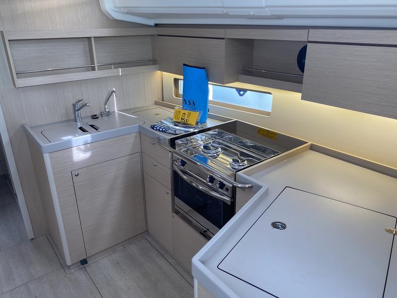Book yachts online - sailboat - Oceanis 40.1 - Blue Eyes II - rent
