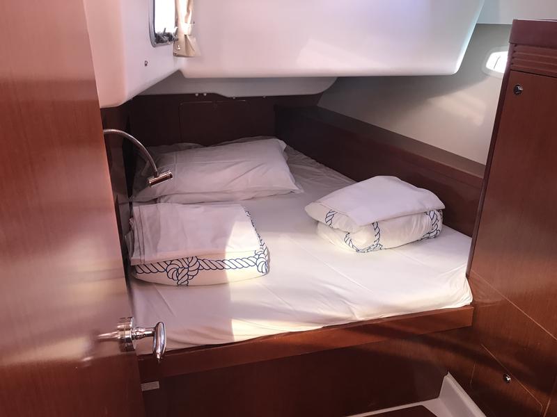 Book yachts online - sailboat - Oceanis 50 Family - Spica - rent
