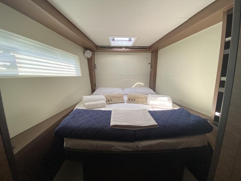 Book yachts online - catamaran - Lagoon 50 - Coraline - rent