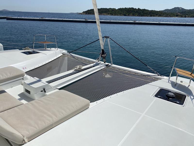 Book yachts online - catamaran - Lagoon 46 - Rolling Stones (A/C, WM, Generator, Inverter 12/220V) - rent