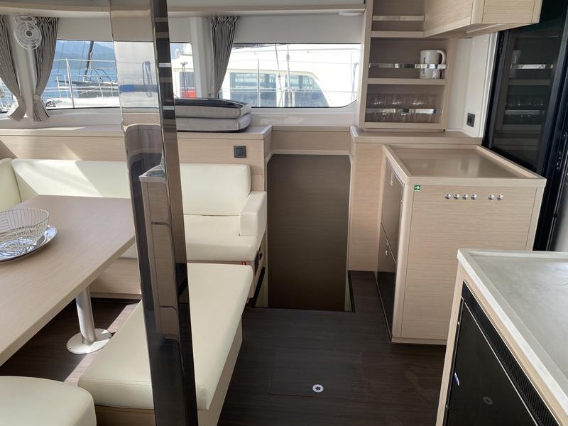 Book yachts online - catamaran - Lagoon 46 - Archè II - rent