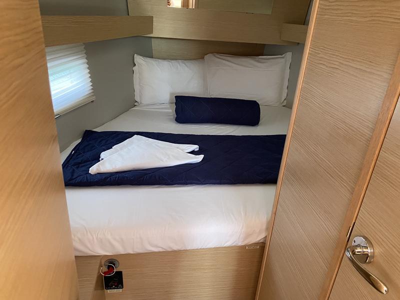 Book yachts online - sailboat - Dufour 390 Grand Large - Musica - rent