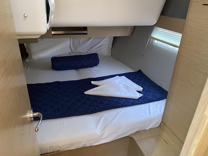Book yachts online - sailboat - Dufour 390 Grand Large - Musica - rent