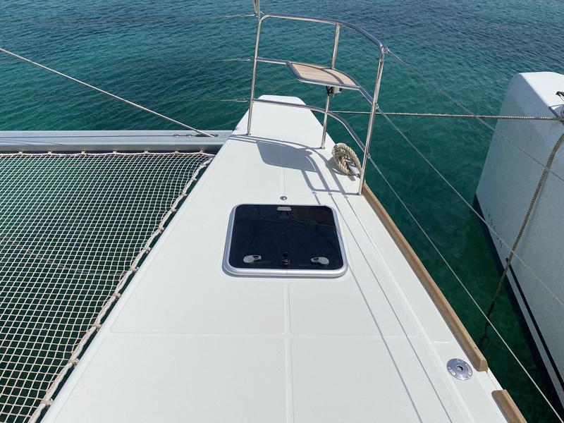 Book yachts online - catamaran - Lagoon 52F (5 cab) - Naka (PTP)  - rent