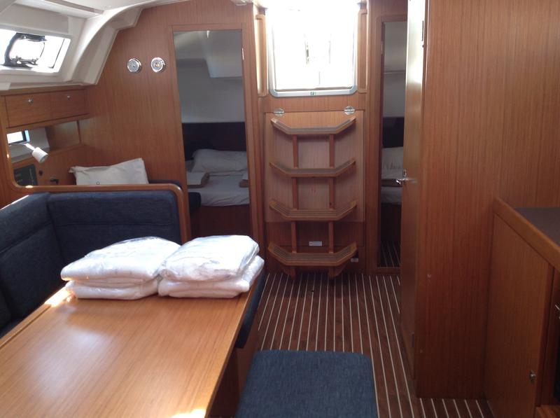 Book yachts online - sailboat - Bavaria Cr 41 - Sheratan - rent
