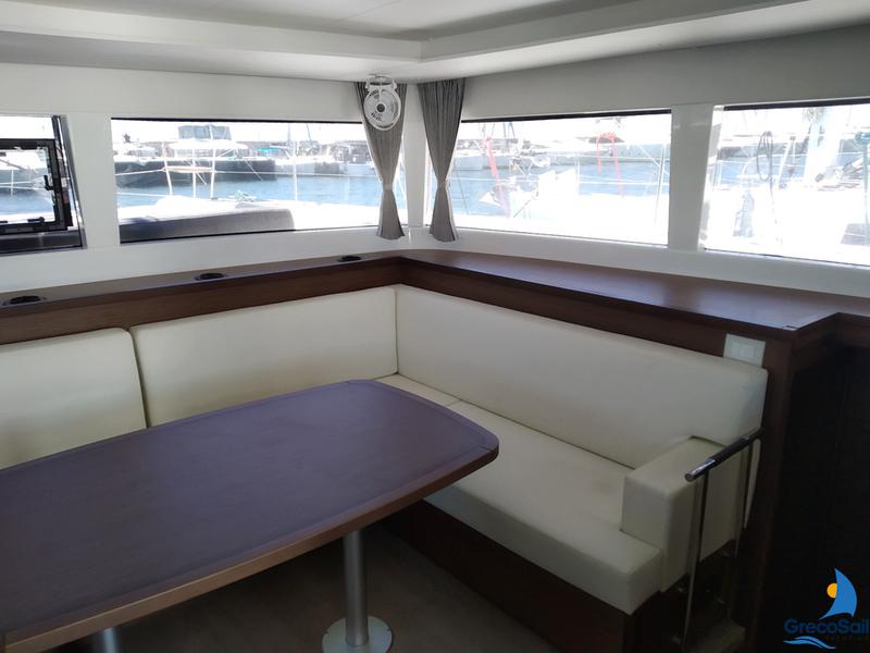 Book yachts online - catamaran - Lagoon 450  Flybridge - Grecostar - rent