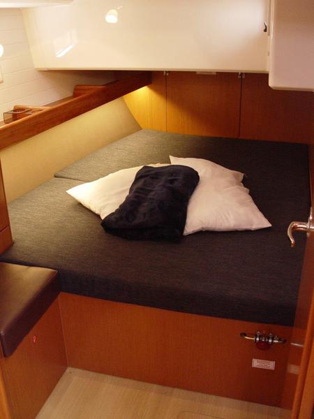 Book yachts online - sailboat - Bavaria Cruiser 46 - Rigel - rent