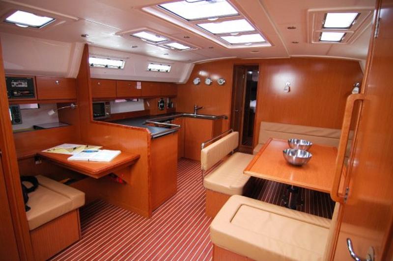 Book yachts online - sailboat - Bavaria Cruiser 50 - Zaurak - rent