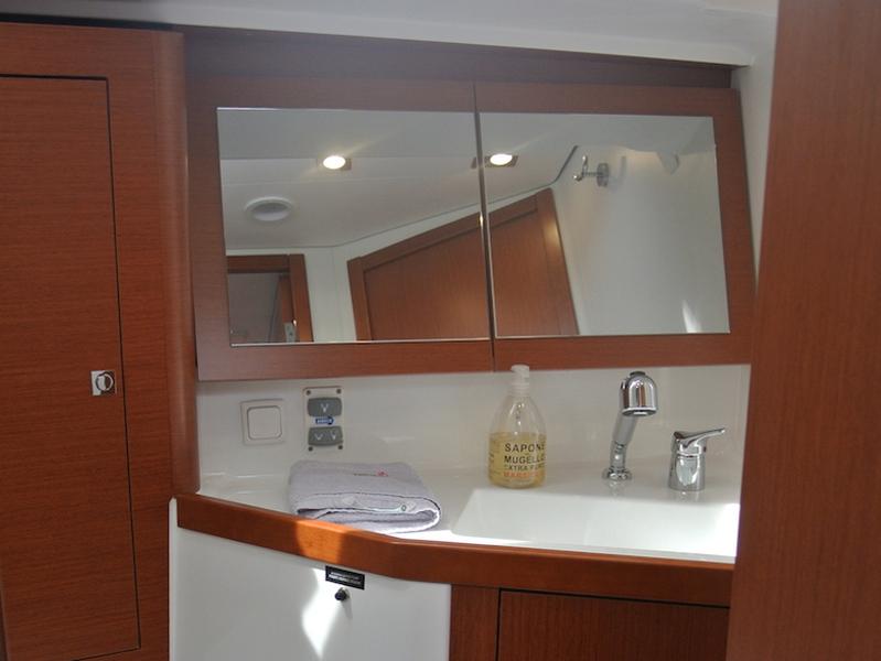 Book yachts online - sailboat - Oceanis 45 - Baltica - rent