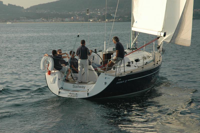 Book yachts online - sailboat - Elan Performance 37 - Sailway Uno - rent