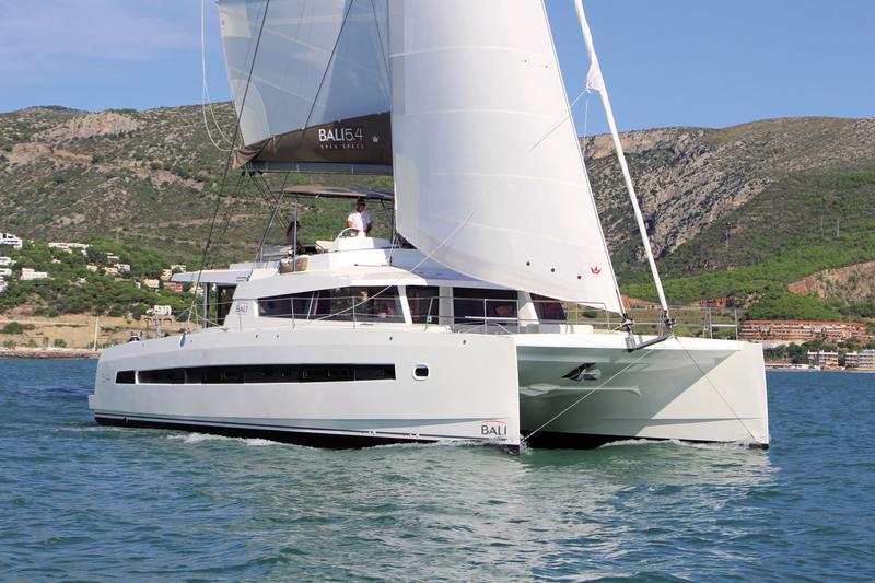 Book yachts online - catamaran - Bali 5.4 - Virginia - rent