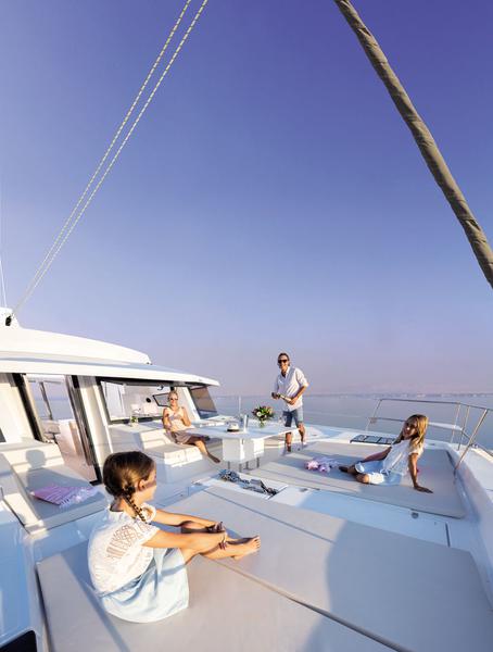 Book yachts online - catamaran - Bali 5.4 - Virginia - rent