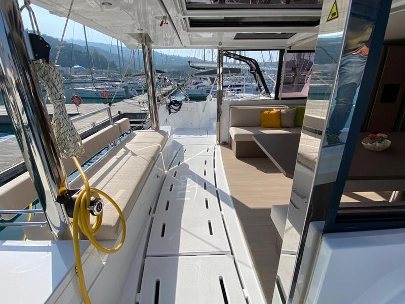 Book yachts online - catamaran - Bali 4.8 Terra - Terra - rent