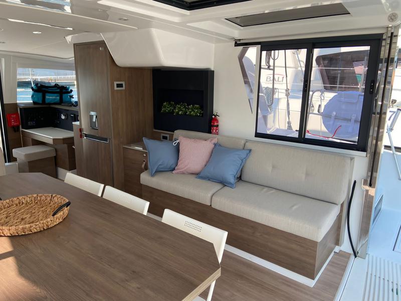 Book yachts online - catamaran - Bali 4.2 - aMare - rent