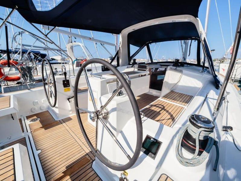 Book yachts online - sailboat - Oceanis 35.1 - Altamarea - rent
