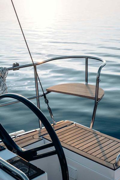 Book yachts online - sailboat - Elan Impression 40.1 - Liana - rent