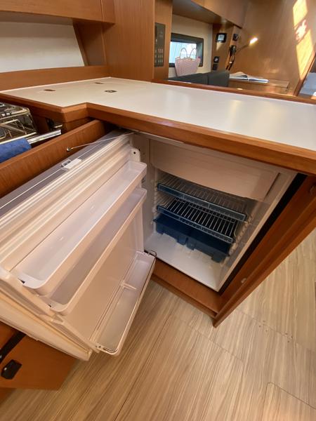 Book yachts online - sailboat - Bavaria C42 - Aeolus - rent