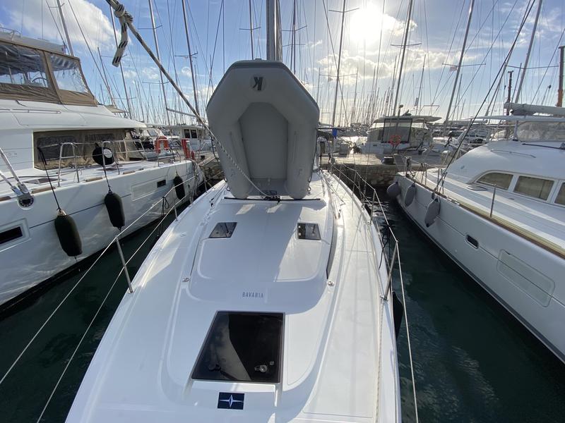 Book yachts online - sailboat - Bavaria C42 - Aeolus - rent