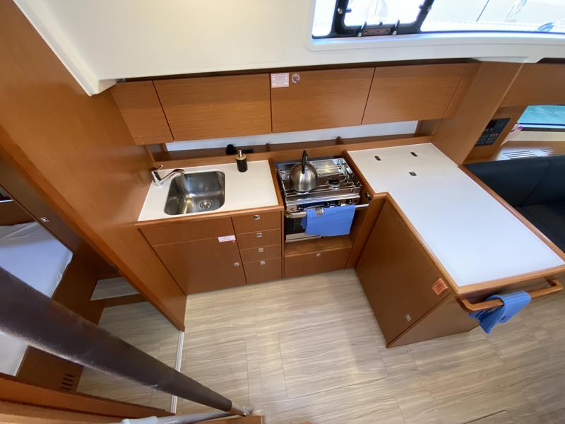 Book yachts online - sailboat - Bavaria C42 - Aeolus - rent