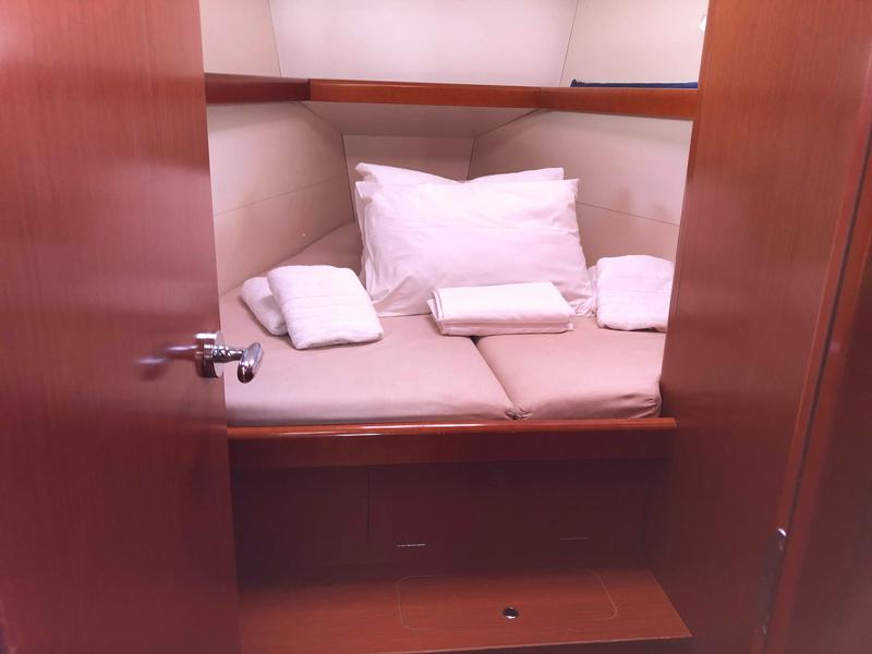 Book yachts online - sailboat - Oceanis 43 - Whisper - rent