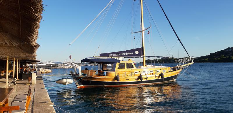 Book yachts online - other - Gulet - Larus - rent
