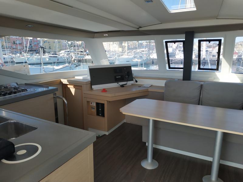 Book yachts online - catamaran - Lucia 40 - Margarita - rent