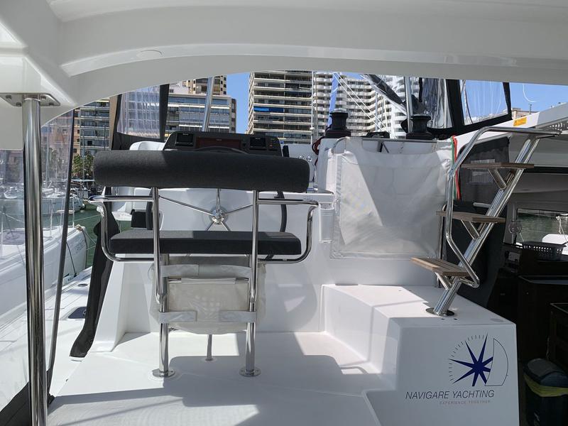 Book yachts online - catamaran - Lagoon 42 - La Colombe ( Friday to Friday ) - rent