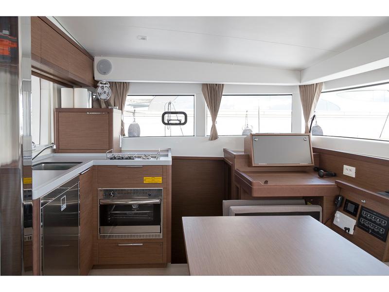 Book yachts online - catamaran - Lagoon 40 - Natalie ( Sunday to Sunday ) - rent