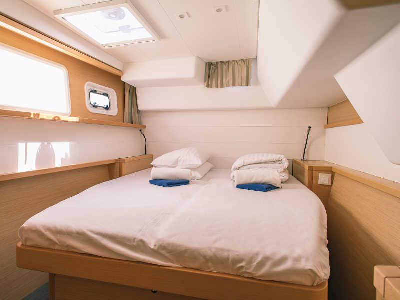 Book yachts online - catamaran - Lagoon 45 Flybridge - Swedish Lady ( Saturday to Saturday ) - rent