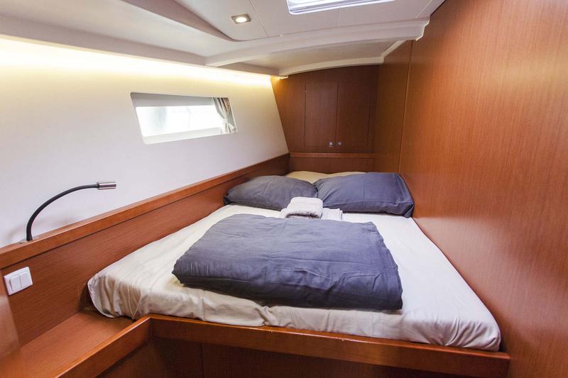 Book yachts online - sailboat - Oceanis 45 - Prodigy - rent