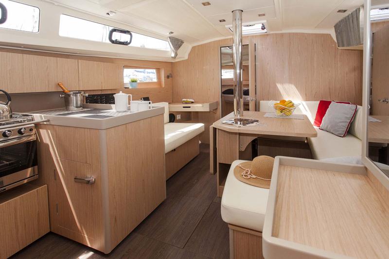 Book yachts online - sailboat - Oceanis 41.1 - King Crimson  - rent