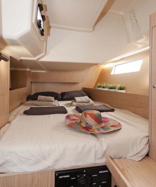Book yachts online - sailboat - Oceanis 41.1 - Foreigner - rent